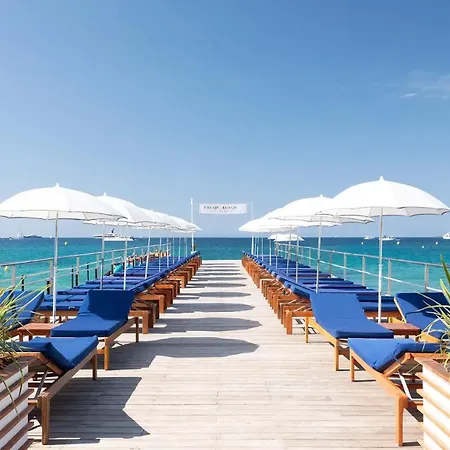 - à 50m Des Plages Et De La Croisette * Cannes