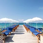- A 50m Des Plages Et De La Croisette * Cannes