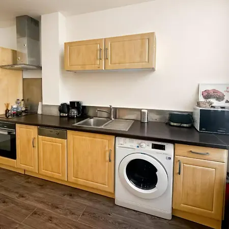 - A 50m Des Plages Et De La Croisette * Cannes