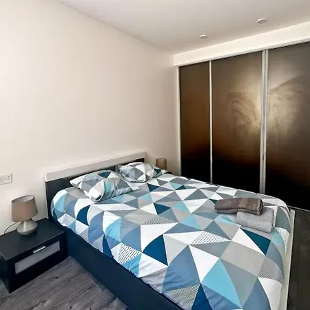 - A 50m Des Plages Et De La Croisette Cannes