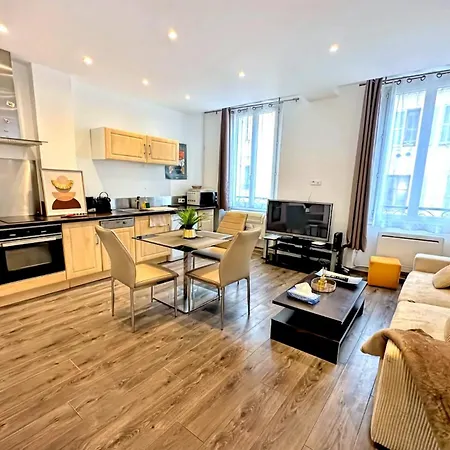 - A 50m Des Plages Et De La Croisette Apartment *